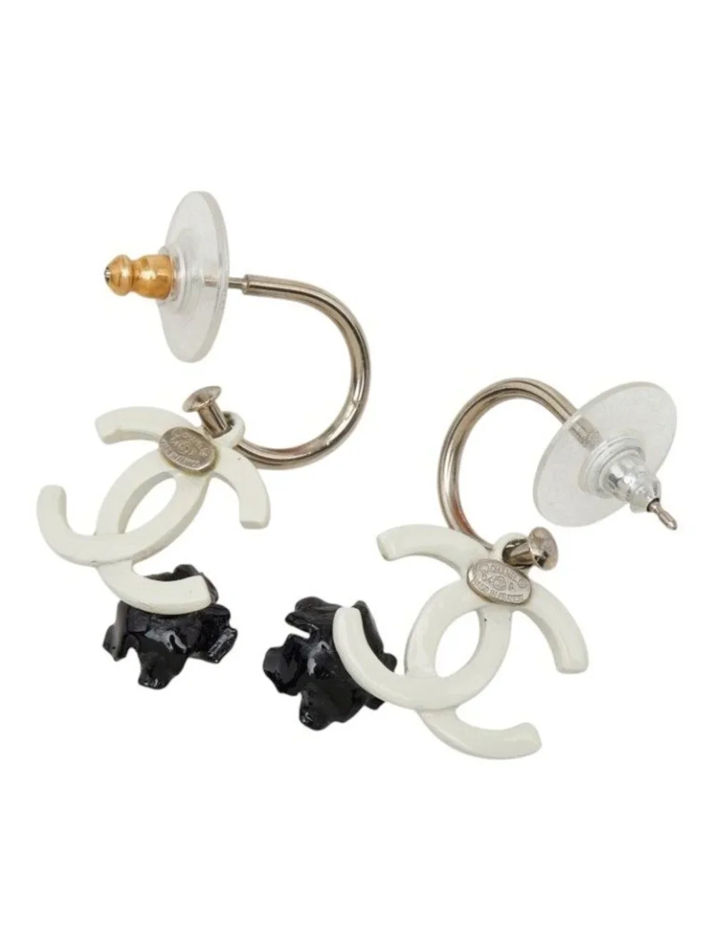 Chanel CC Logo Camellia Swing Earrings 04 White Black Metal